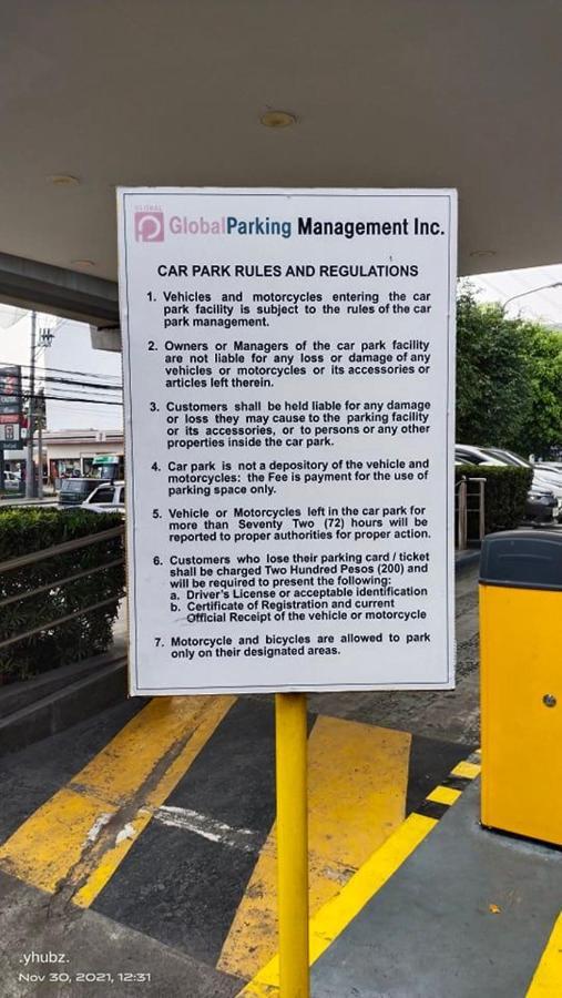 Trees Residences Manila Exterior foto