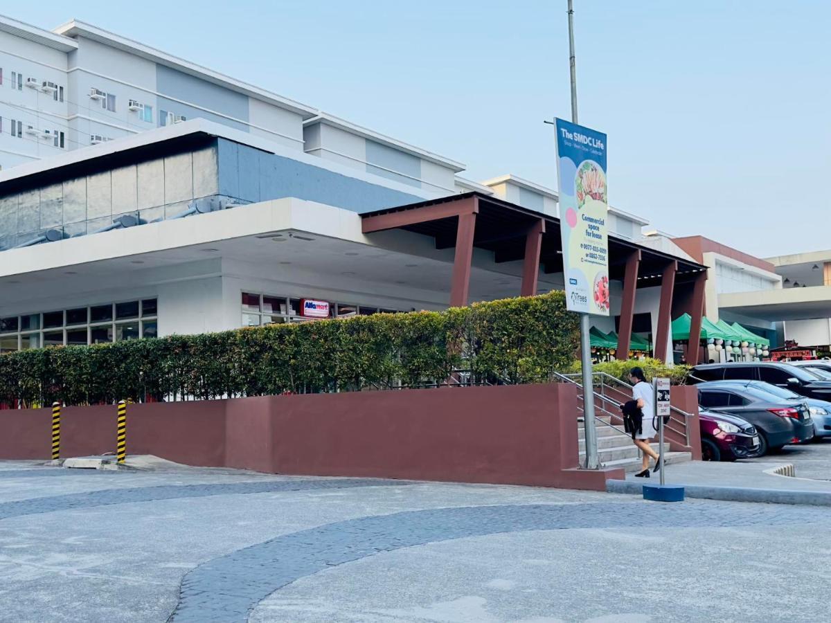 Trees Residences Manila Exterior foto